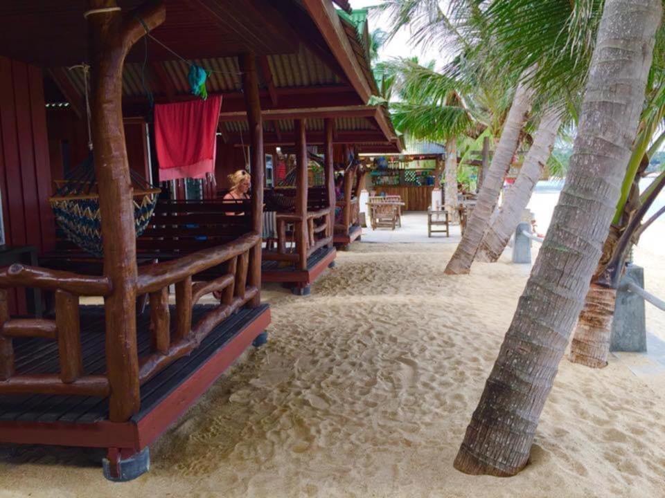 Beer'S House Bungalows เบียร์เฮ้าส์บังกะโล Ban Lamai Екстериор снимка